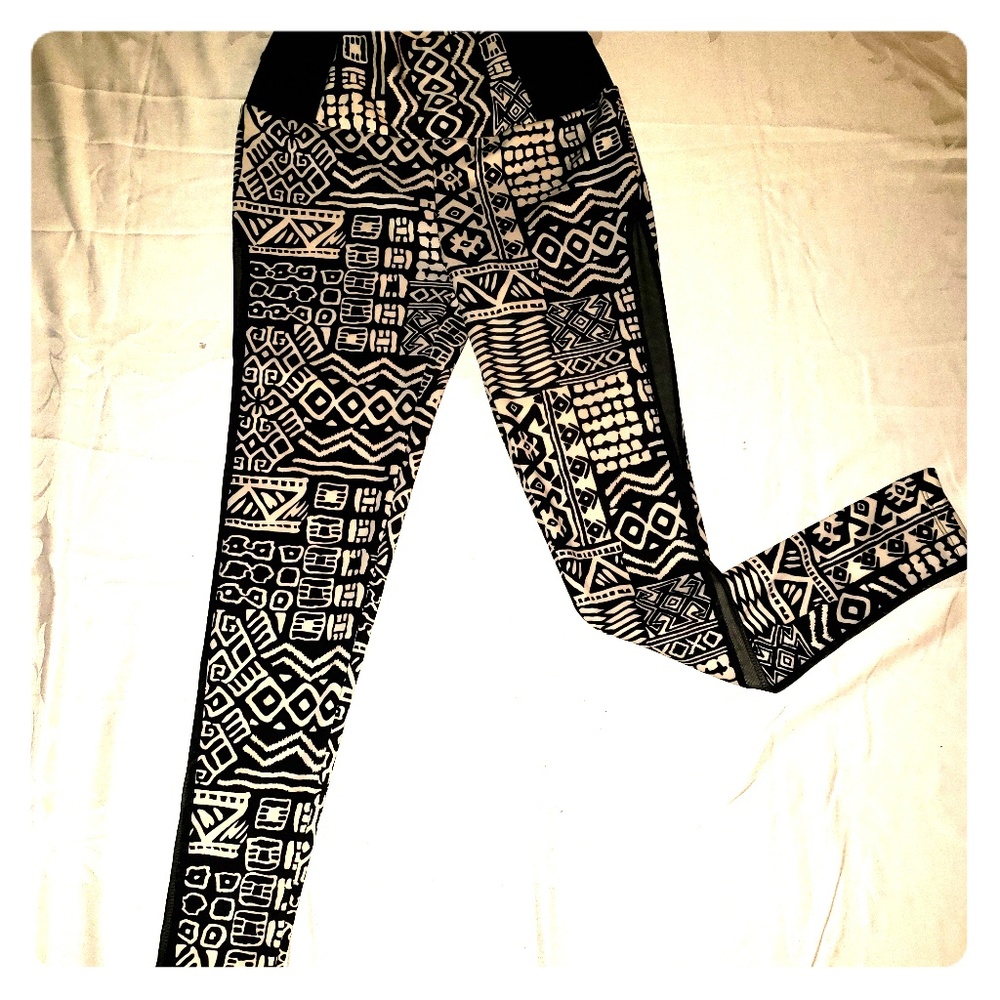 Beautiful High waist Aztec print legging tights